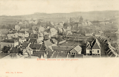 11759 Overzicht van Rhenen, vanaf de Cuneratoren, uit het westen, met links de Weversstraat.